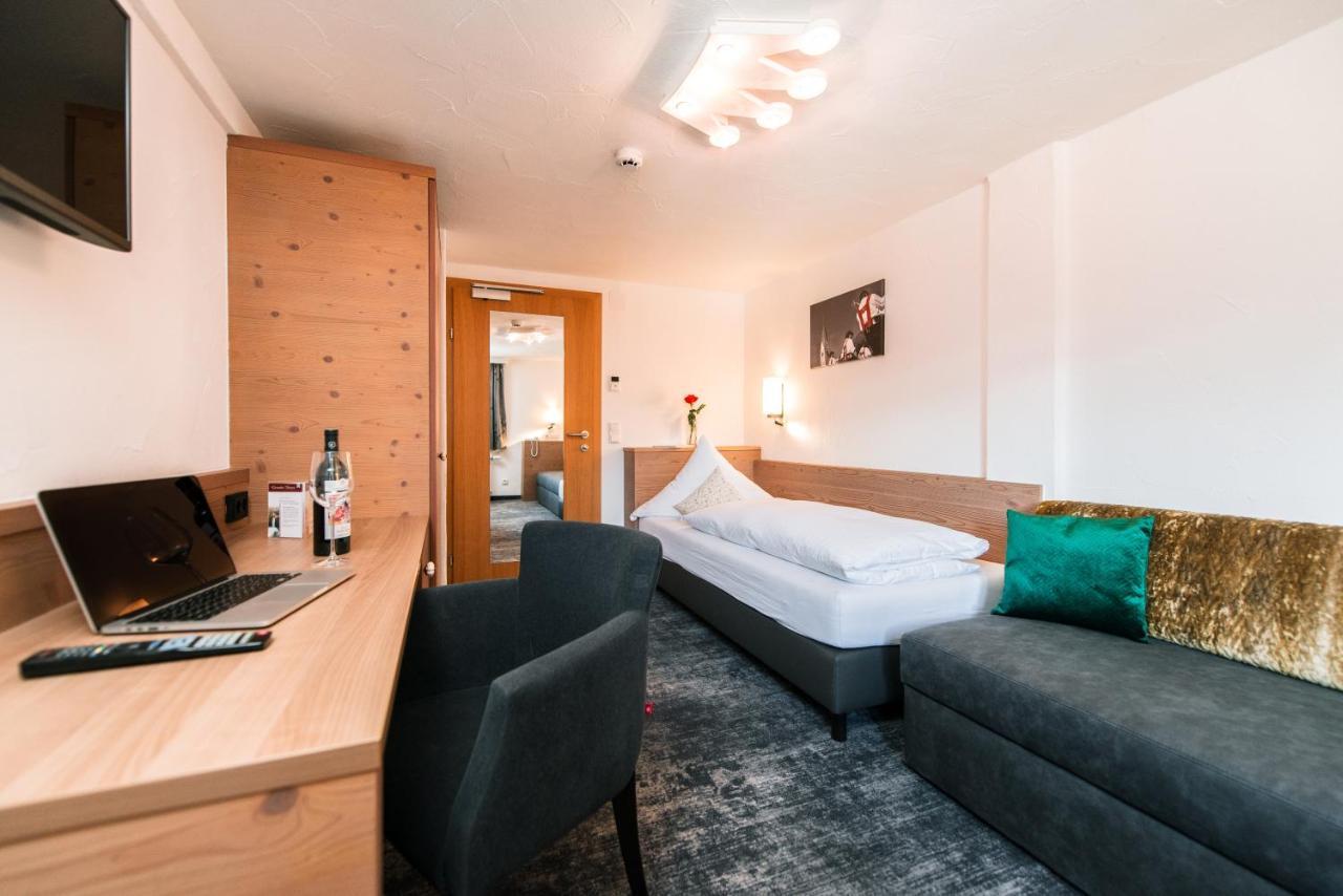 Hotel Tradizio Mittelberg Luaran gambar
