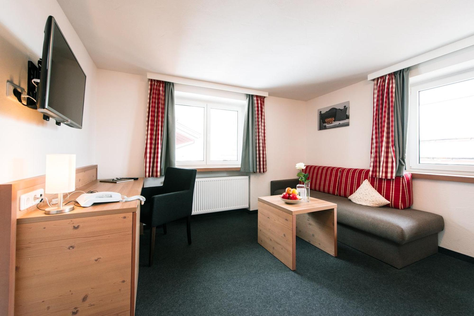 Hotel Tradizio Mittelberg Luaran gambar